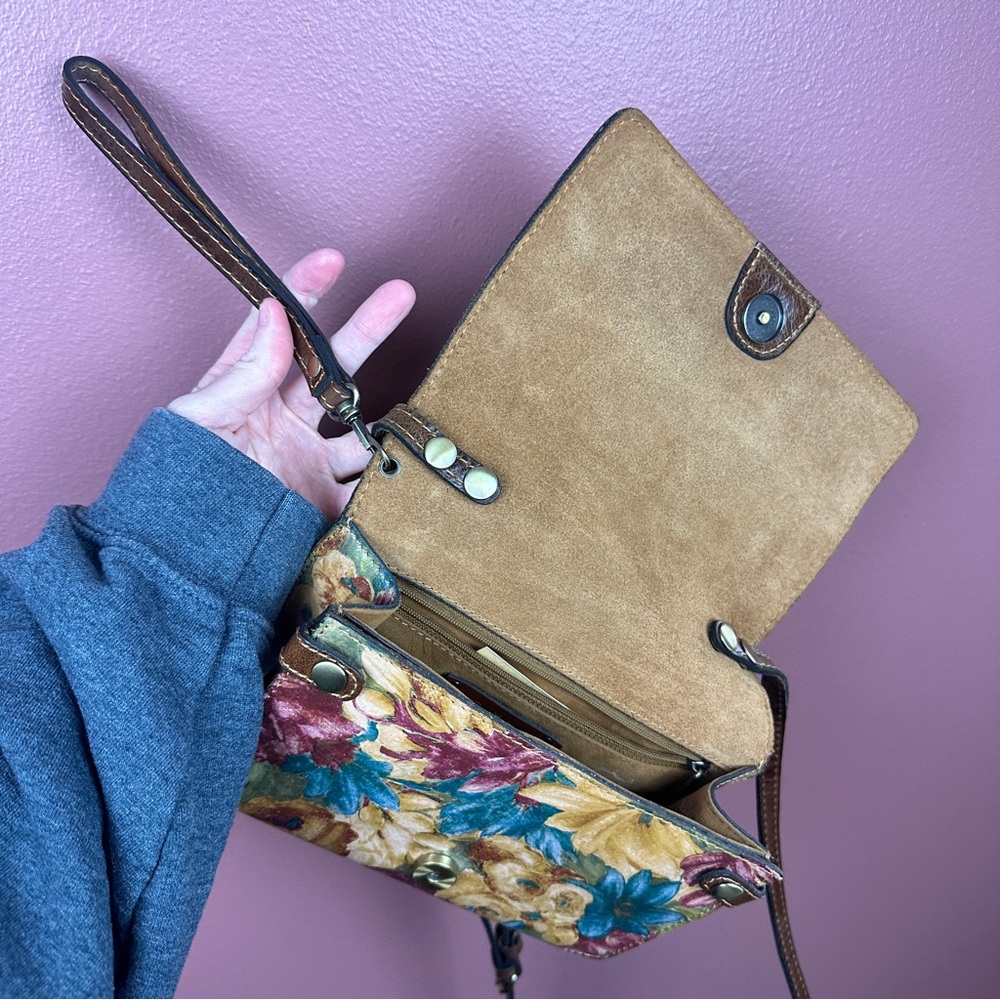 Patricia Nash Leather Floral Design Spring Multi Organizer Crossbody - Picture 7 of 12